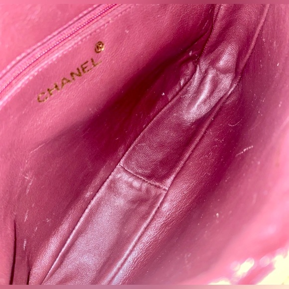 CHANEL RED QUILTD LAMBSKIN CAMERA BAG WITH DUST BAG - Picture 11 of 12